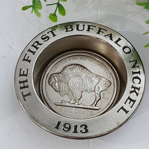 Avon ‎ The first Buffalo Nickel 1913 Soap Dish Cigarette Cigar Ashtray and soaps - Picture 1 of 5